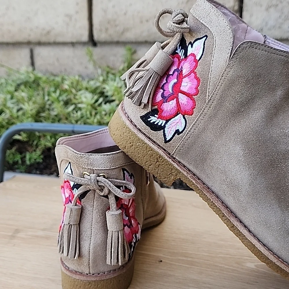 Kate Spade New York Bellville Floral Embroidered Suede Desert Booties Size 9